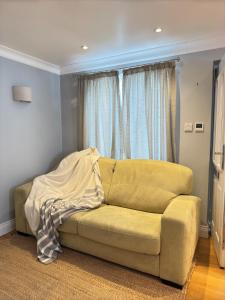 1BR London Home Near Heathrow