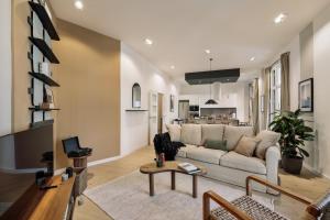 Hidiv - 3 bedrooms and terrace in Eixample Dreta