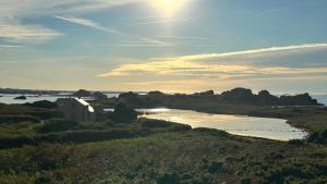 Maisons de vacances Small house with sea view : photos des chambres