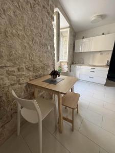 Studio Appartment & Rooms Old Town