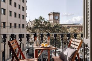 Algar - 1 bedroom and balcony in Eixample Esquerra