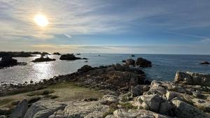 Maisons de vacances Small house with sea view : photos des chambres