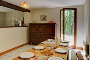 Domme Villa 6 beds 8p secluded woodland with pool