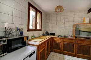 Domme Villa 6 beds 8p secluded woodland with pool