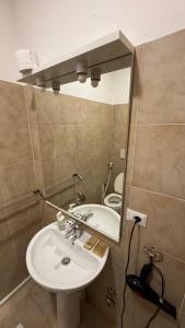 Deluxe Double Room room in Gateway Residence