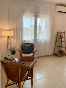 Aura Seaside Afrathias