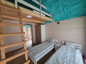 Domki Letniskowe Między Jeziorami w Lipnicy