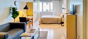 Private Modern Condo in BGC