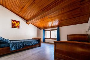 Maisons de vacances Hebergement et GARAGE au coeur des remparts -sans cuisine : photos des chambres