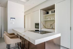 Blueground Cheongdam city view nr Han River SEL-31