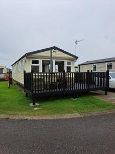 Tranquil Lodge Retreat in Scunthorpe Countryside