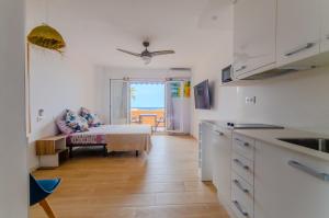 Levante 24 Estudio Naturista primera línea