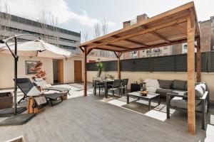 Baru - 2 bedrooms and terrace in Eixample Esquerra