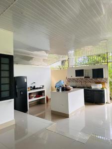 Hermosa Casa Finca con Piscina Natural, Lago y Bbq a la salida de Neiva