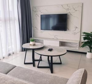 Urban Suites TWO Or THREE Bedroom Georgetown by ANC