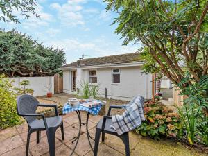 1 Bed in Cardigan MOOST