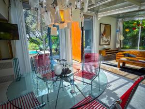 Maisons de vacances Le Poolhouse, Lodge avec piscine au coeur du Luberon : photos des chambres