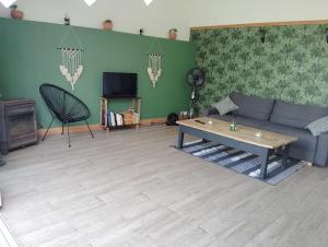 Maisons de vacances L-Edenwine jardin clos et spa privatif : photos des chambres