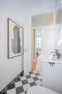 Liiiving in Porto - Art Design Apartment