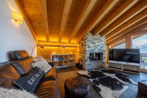 Montagnard 12 - spa access - car and careless holidays!
