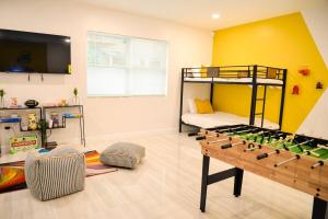 Vibrant 4bd 2ba Miami Home w POOL