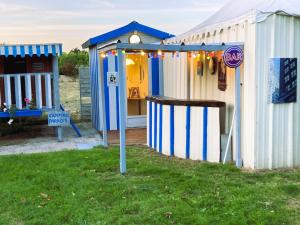 Maisons de vacances Gite d'exception tout confort pour vacances - Piscine et loisirs incomparables - 6 chambres ! : photos des chambres