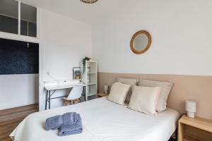 Immeuble spacieux - hyper centre - 15 couchages