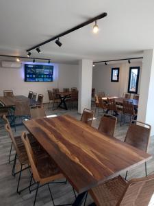 Village Tower III sobre Av San Martín, Cochera