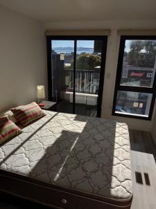 Village Tower III sobre Av San Martín, Cochera