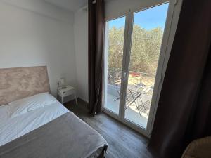 Hotels L'Aiglon Bylitis : photos des chambres