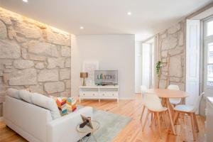 Liiiving in Porto - Aliados Stone Apartment