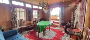 argonaut group of houseboats