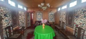 argonaut group of houseboats