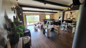 Maisons de vacances Maison au coeur d'un village, vue sur les montagnes : photos des chambres