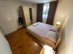 Two Bedrooms Apartment With Garden View