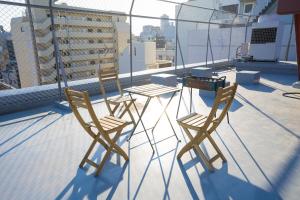 AMs 701 Ikebukuro 5 min Shinjuku Station 13 min Shibuya Station 19 min