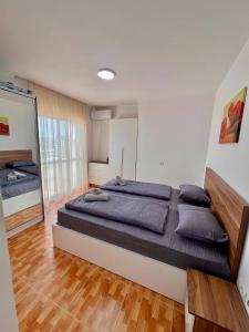 Solmare Suite by Adriatic Living