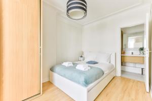 Appartements Quiet & Refurbished 1BR Parisian Retreat-Paris 16 : photos des chambres