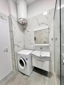 Macys hideaway place by Adriatic Living