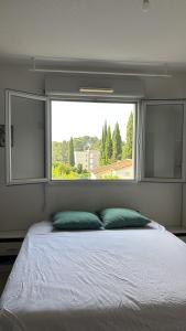 T2 42 m2 private residence parking