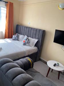 Staycation with Rael