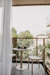 Czysta 4 - Apartament w Centrum Wrocławia, nowoczesny design, taras na dachu i przestrzeń do pracy - Wrocław - Fair Rentals