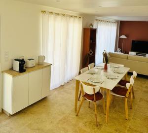 Maison Villa Malon Sud Aubussargues Uzès Nîmes avec piscine