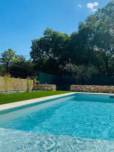 Villas Maison Villa Malon Sud Aubussargues Uzes Nimes avec piscine : photos des chambres