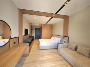 Green Light Hotel