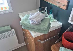Campings Bungalow kanedo Canet en Roussillon Mar Estang 4* : photos des chambres