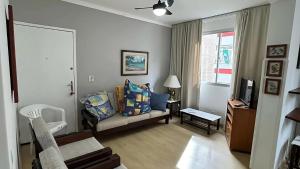 Apto Almeida e Moraes charmoso passos da praia de BC