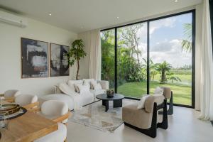 Panoramic 4BR Villa 500m to Ocean & Scenic Views