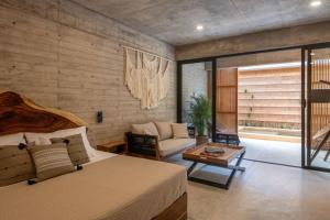 Jiloo Punta Zicatela Adults Only (1)