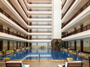 Luxurious 2BR Ultra Fast Wifi Phrom Phong